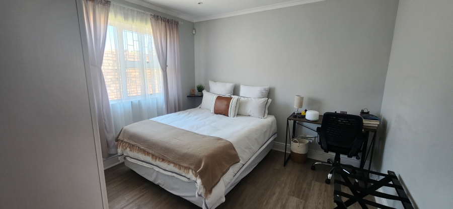 To Let 3 Bedroom Property for Rent in Summerstrand Eastern Cape